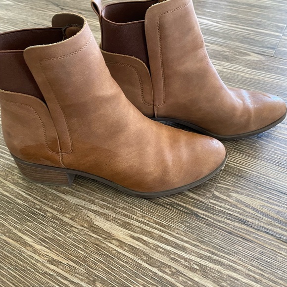 Cassi Brown Boots - Picture 2 of 3